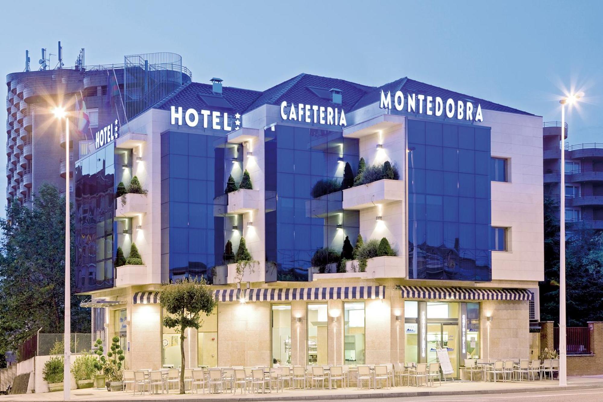 Hotel Montedobra トレラベーガ エクステリア 写真